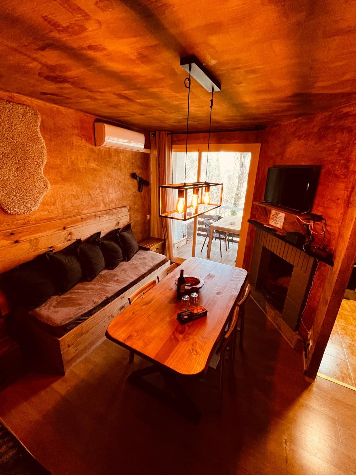 Western Apartments Sierra De Madrid San Martin de Valdeiglesias Bagian luar foto